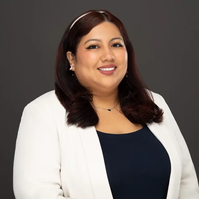 Alejandra Olivares, Case Manager